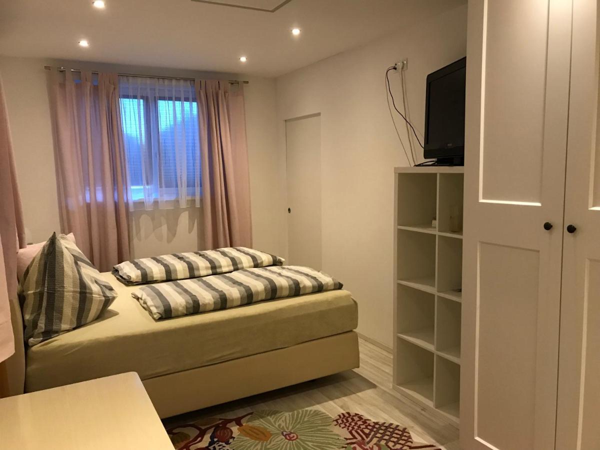 Ferienwohnung Und Zimmer Kassar Bikertipp Маутерндорф Екстериор снимка